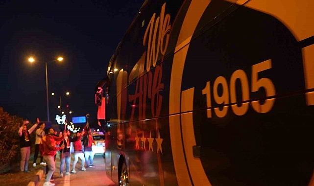 Galatasaray, Gaziantep'e Coşkulu Karşılamayla Geldi