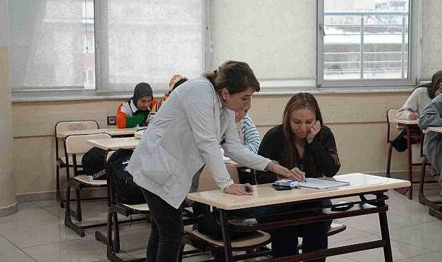 Gaziantep'te Kadınlar Ücretsiz Yabancı Dil Kursuyla Kendini Geliştiriyor