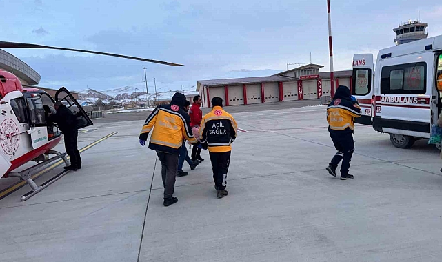 Hakkari'de 8 yaşındaki hasta helikopterle Van'a sevk edildi