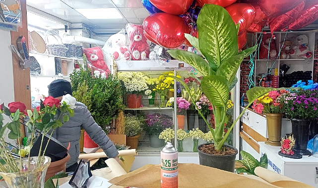 Iğdır'da Sevgililer Günü Çiçek Hazırlıkları Başladı