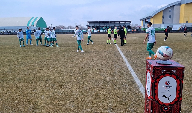 Iğdır FK - Pendikspor Maçının İlk Yarısı 0-0 Tamamlandı