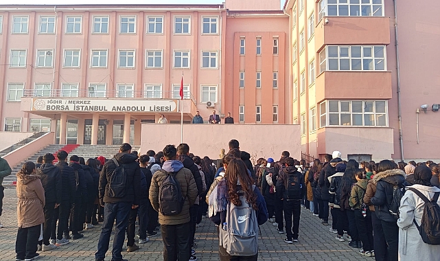 Iğdır İl Milli Eğitim Müdürü Aziz Gün'den Borsa İstanbul Anadolu Lisesi'ne Ziyaret