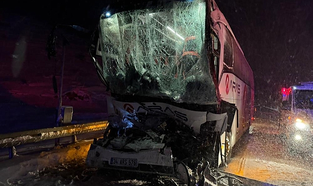 Iğdır Otobüsü Tıra Arkadan Çarptı, 1 Ölü 13 Yaralı