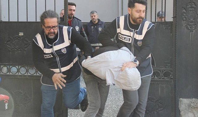 İzmir'deki Dehşet Veren Olay: Çocuğunun Boğazına Bıçak Dayayan Babanın Tahliye Kararına İtiraz Kabul Edildi