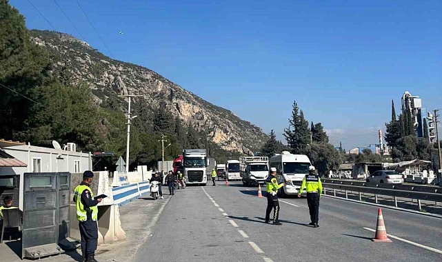 Jandarma havadan denetledi, kural tanımaz sürücüler kaçamadı