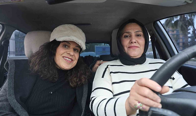 Kadın sürücüler trafik korkularına kadın eğitmenle son veriyor