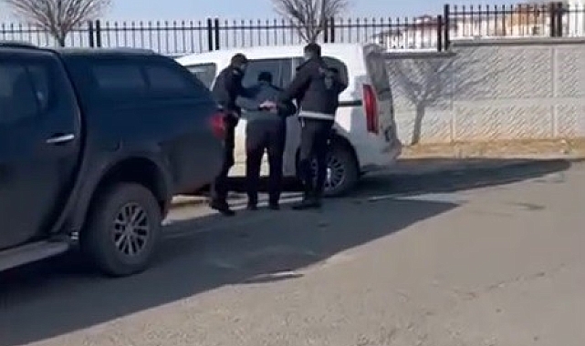 Kars'ta 11 Yıl Hapis Cezası Bulunan Şahıs Çatıda Yakalandı