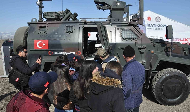 Kars'ta Kış Tatbikatı-2025 Savunma Sanayi Sergisi Yoğun İlgi Gördü