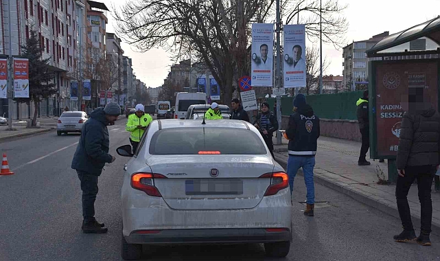 Kars'ta Okul Çevrelerinde Güvenlik Denetimleri Artırıldı