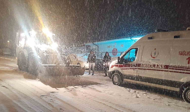 Kırıkkale'de Yoğun Kar Yağışı Ulaşımı Olumsuz Etkiledi