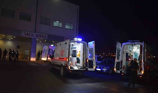 Malatya'da Kızlar Birbirine Bıçak Çekti: 2 Yaralı