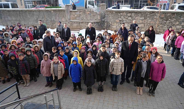 Muş'ta 104 Bin Öğrenci ve 6 Bin 663 Öğretmen Ders Başı Yaptı
