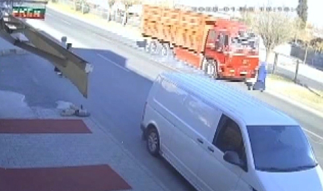 Şanlıurfa'da kamyonun çarptığı kadın öldü