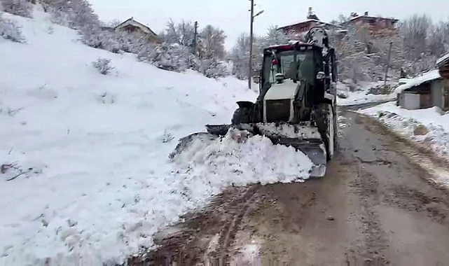 Sivas'ta kar kalınlığı yer yer 1 metreyi aştı