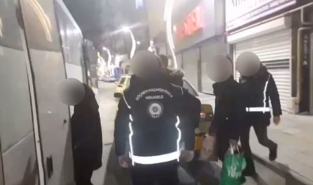 Van'da Göçmen Kaçakçılığı Operasyonu: 5 Tutuklama