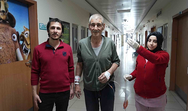 Varto Devlet Hastanesi'nde İlk Kez Kapalı Yöntemle Mesane Kanseri Ameliyatı Başarıyla Gerçekleştirildi