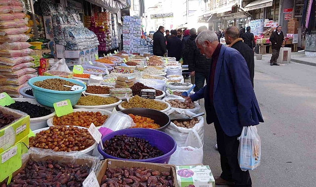 Bayram öncesi alışveriş yoğunluğu yaşandı