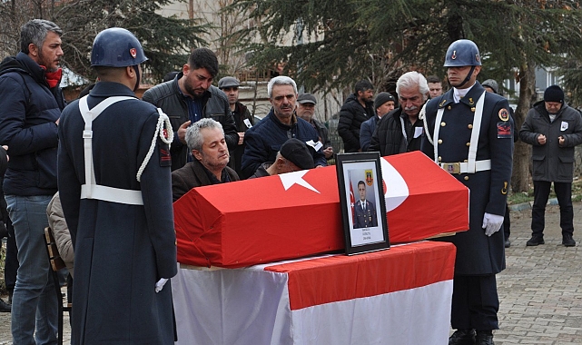 İstanbul'da Yaşadığı Trajik Olay Sonrası Uzman Çavuş, Isparta'da Toprağa Verildi
