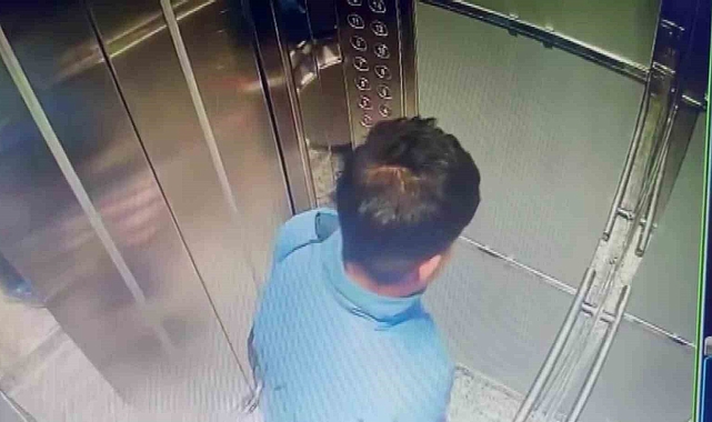 Kadıköy'de Skandal Olay: Davulcu, Bahşiş İçin Girdiği Sitenin Asansörüne Tuvaletini Yaptı