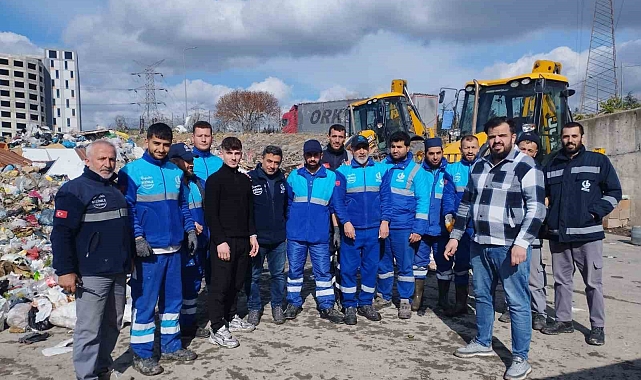 Bağcılar'da Çöpe Atılan 100 Bin Lira, Belediye İşçileri Sayesinde Bulundu