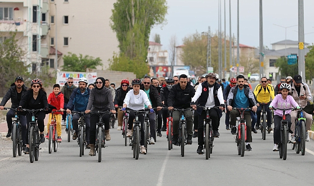 Iğdır’da Bisiklet Tutkunları Sağlıklı Yaşam İçin Pedal Çevirdi
