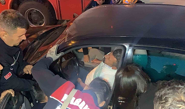 Karaman'da Kaza Sonrası Duygusal Anlar: Yaralı Baba Oğlunu Teselli Etti
