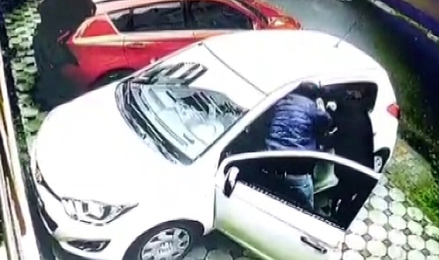 Kartal'da Park Kavgası Kanlı Bitti: Astım Hastası Kadın Araç İçinde Darp Edildi