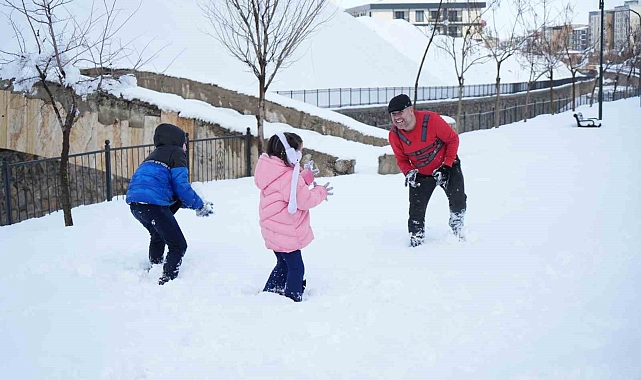 Muş'ta Kar ve Buzlanma Eğitime Ara Verilmesine Neden Oldu