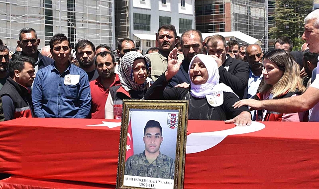 Şehit Piyade Sözleşmeli Er Celalettin Uyanık Bitlis'te Son Yolculuğuna Uğurlandı