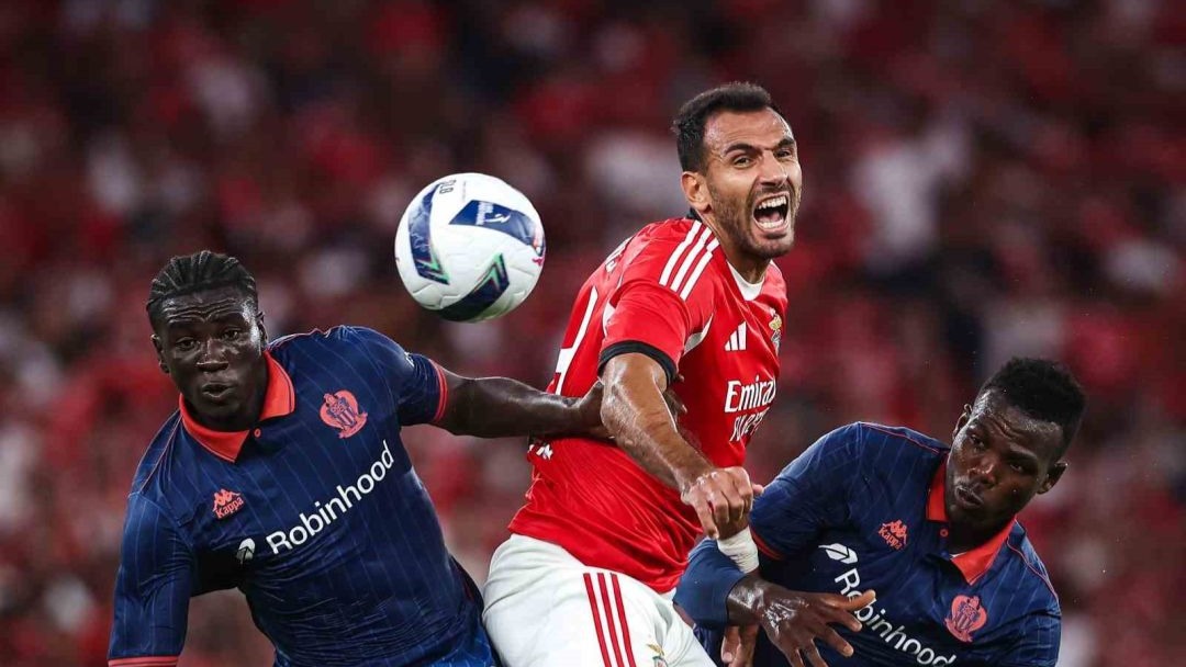 Fenerbahçe'nin Şampiyonlar Ligi Play-Off Rakibi Benfica Oldu