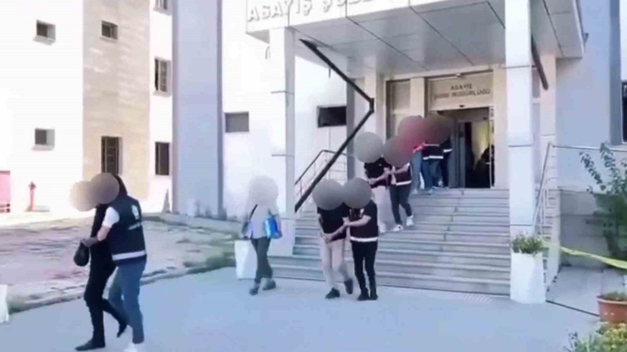 Van'da Ahlak Operasyonu: 5 Şüpheli Tutuklandı