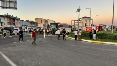 Horasan’da Feci Kaza: Yolcu Otobüsü ile Traktör Çarpıştı