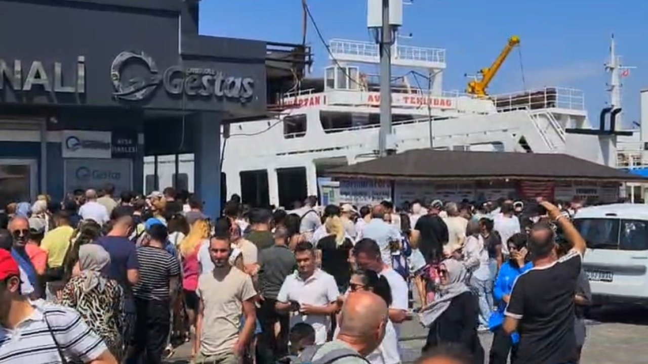 Marmara ve Avşa Adaları'ndan Gemi Seferleri Fırtına Nedeniyle İptal