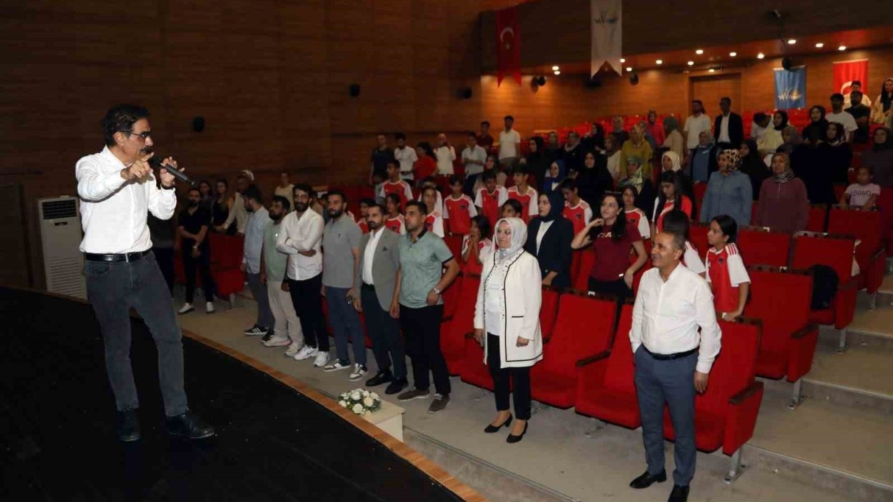 Van’da Kişisel Gelişim Semineri: "Mazeret Yok"