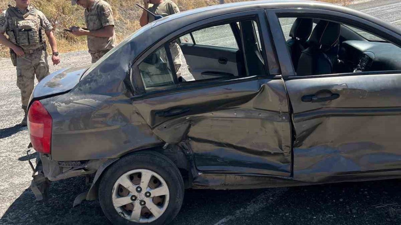 Muş Varto'da Trafik Kazası: 8 Yaralı