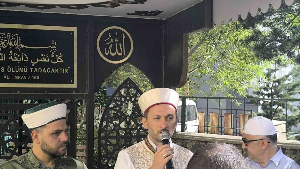 Erzurum’da Din Görevlisi Turgut Güzel Dualarla Toprağa Verildi