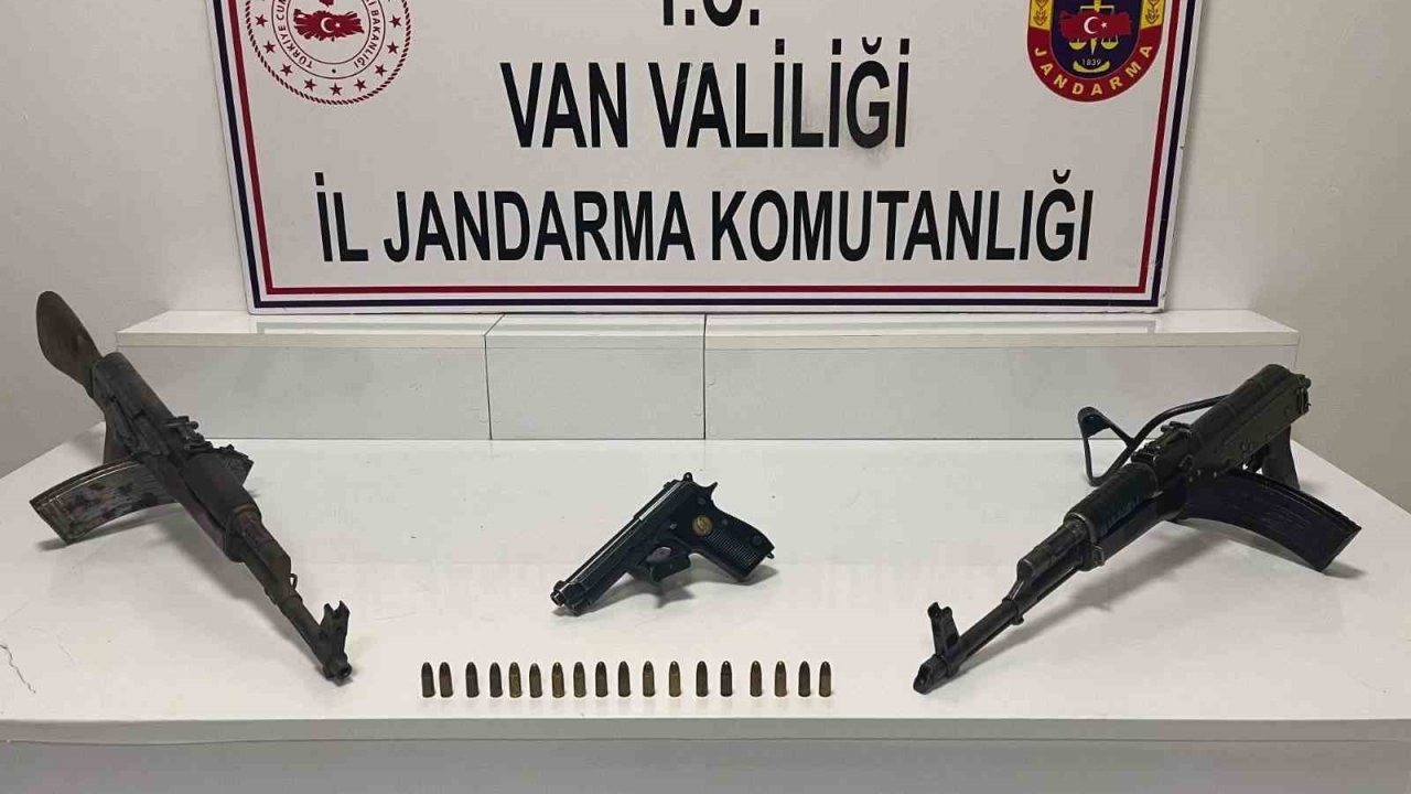 Başkale'de Silah ve Mühimmat Kaçakçılığı Operasyonu: Bir Kişi Gözaltına Alındı