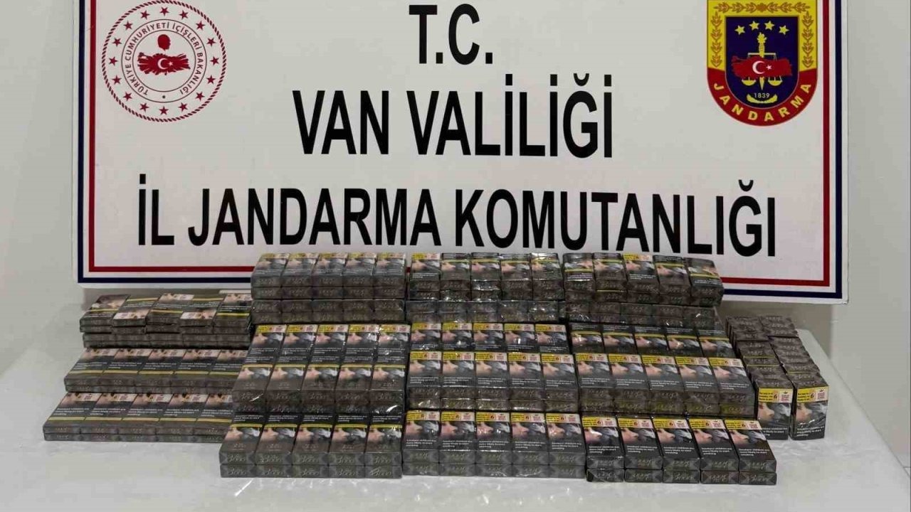 Van'da Kaçak Sigara Operasyonu: 8 Gözaltı