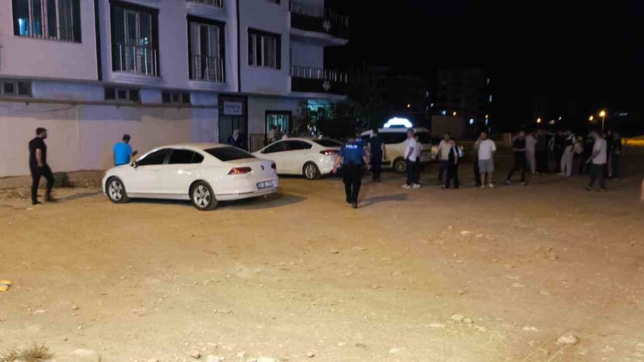 Kahta'da Baltalı ve Sopalı Kavga: 3 Yaralı