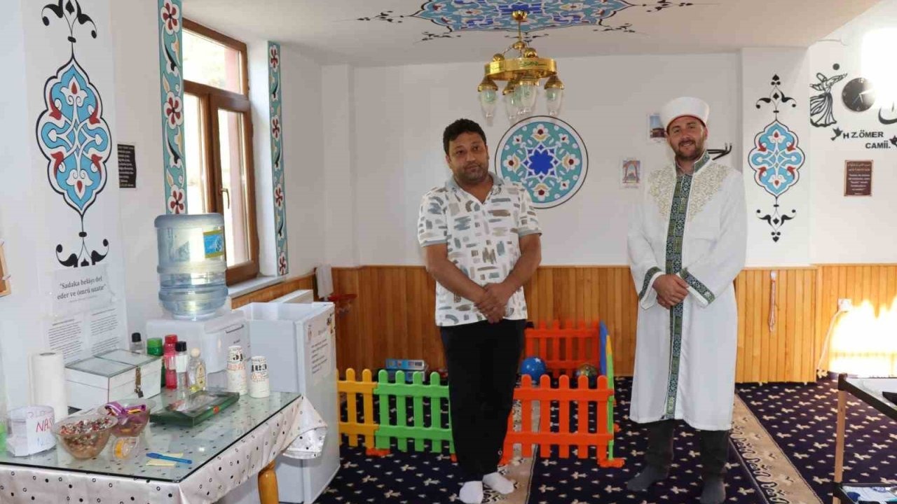 Erzurum'da Bir İmamdan Takdire Şayan Hizmet: Yolcuların Uğrak Yeri Ömer Camii