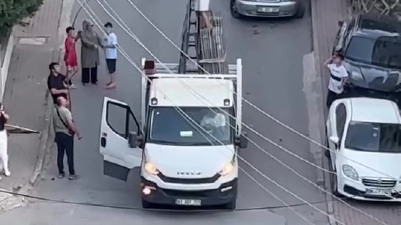 Genç, Telde Asılı Kalan Güvercini Kurtardı