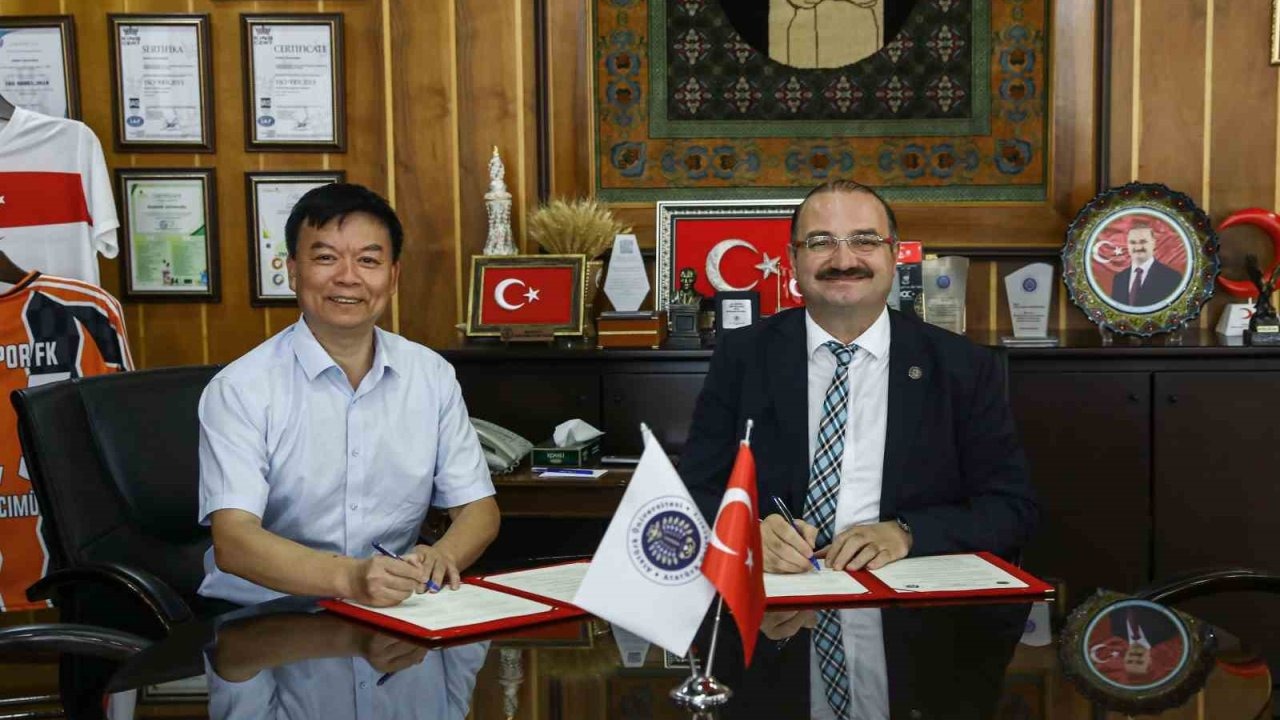 Atatürk Üniversitesi'nden Çin'deki Southwest Üniversitesi ile Uluslararası İş Birliği
