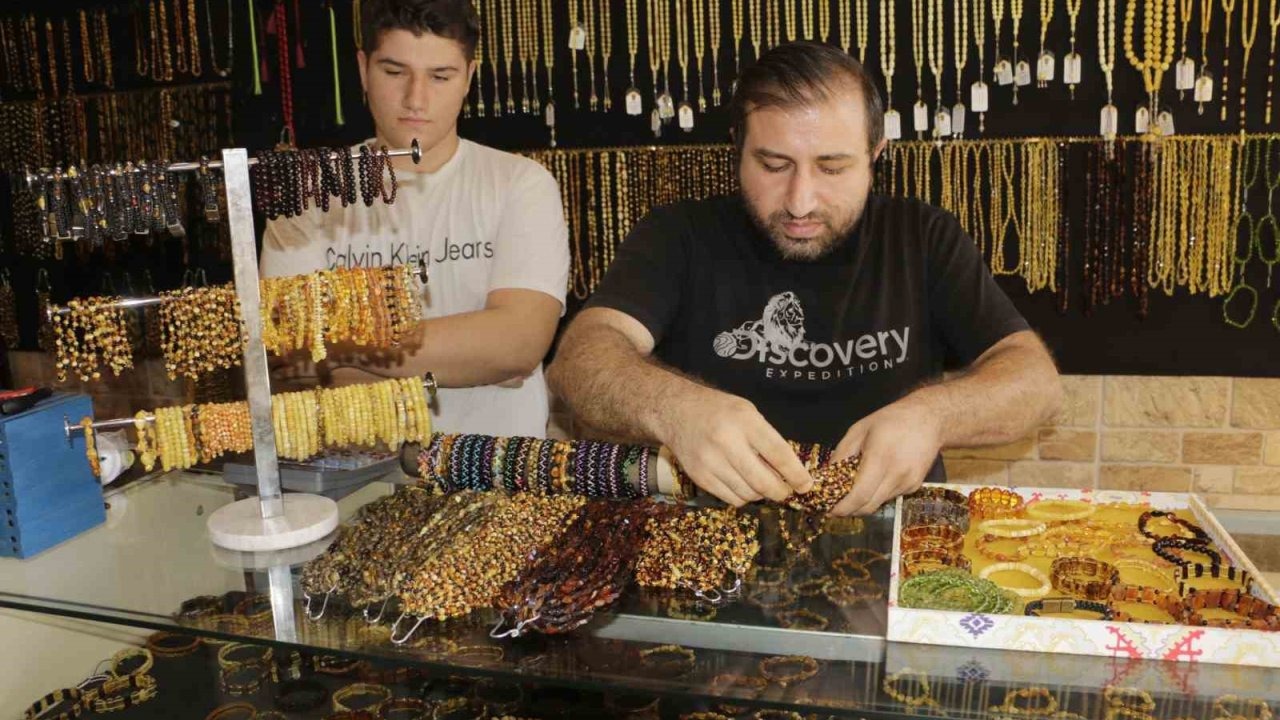 Bir taştan fazlası: Damla kehribarın faydaları saymakla bitmiyor