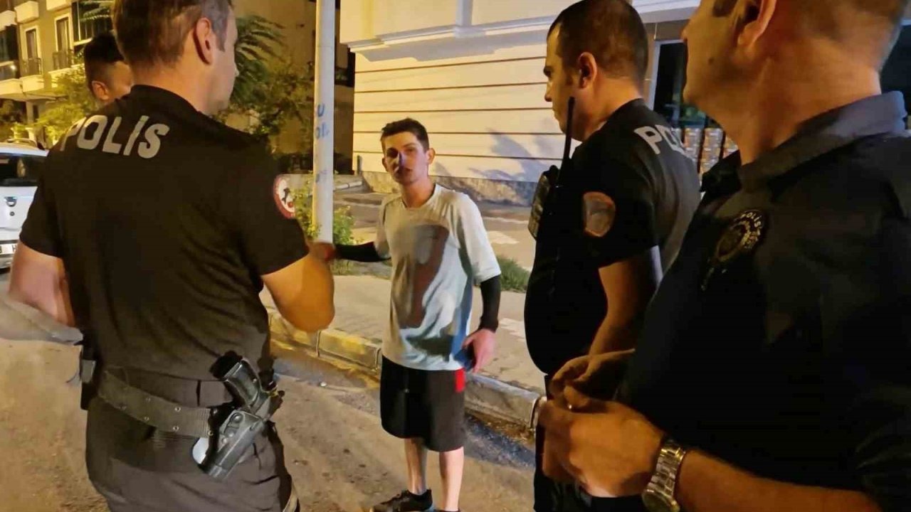 Dayak yemek için "Vur" dedi, dayak atıp gözaltına alındı