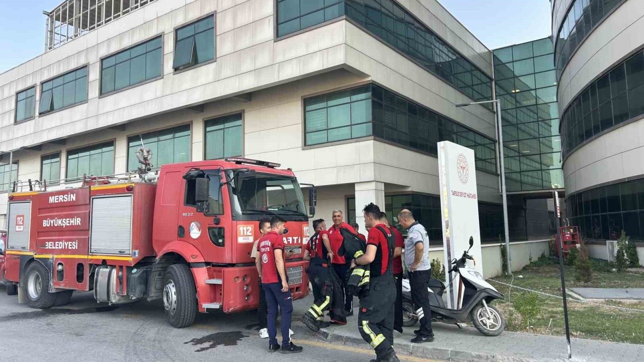 Tarsus Devlet Hastanesi'nde Yangın Paniği
