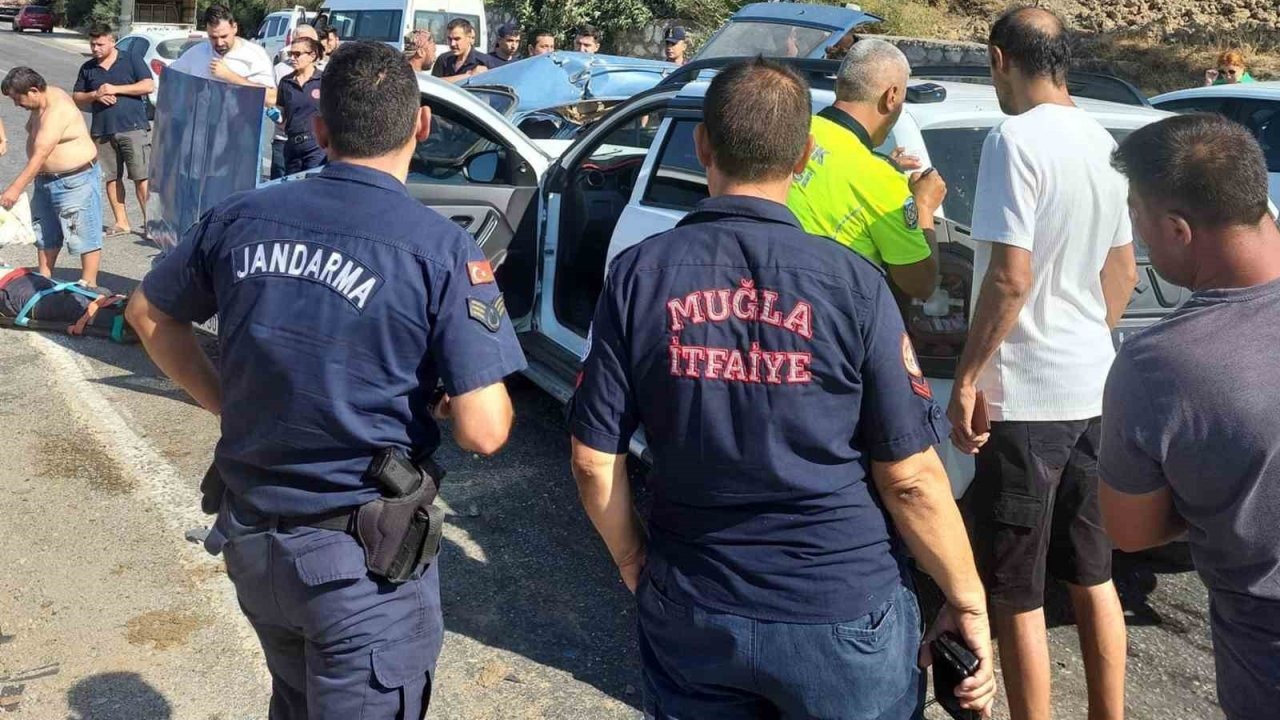 Milas'ta İki Ayrı Trafik Kazası: 1 Ölü, 4 Yaralı