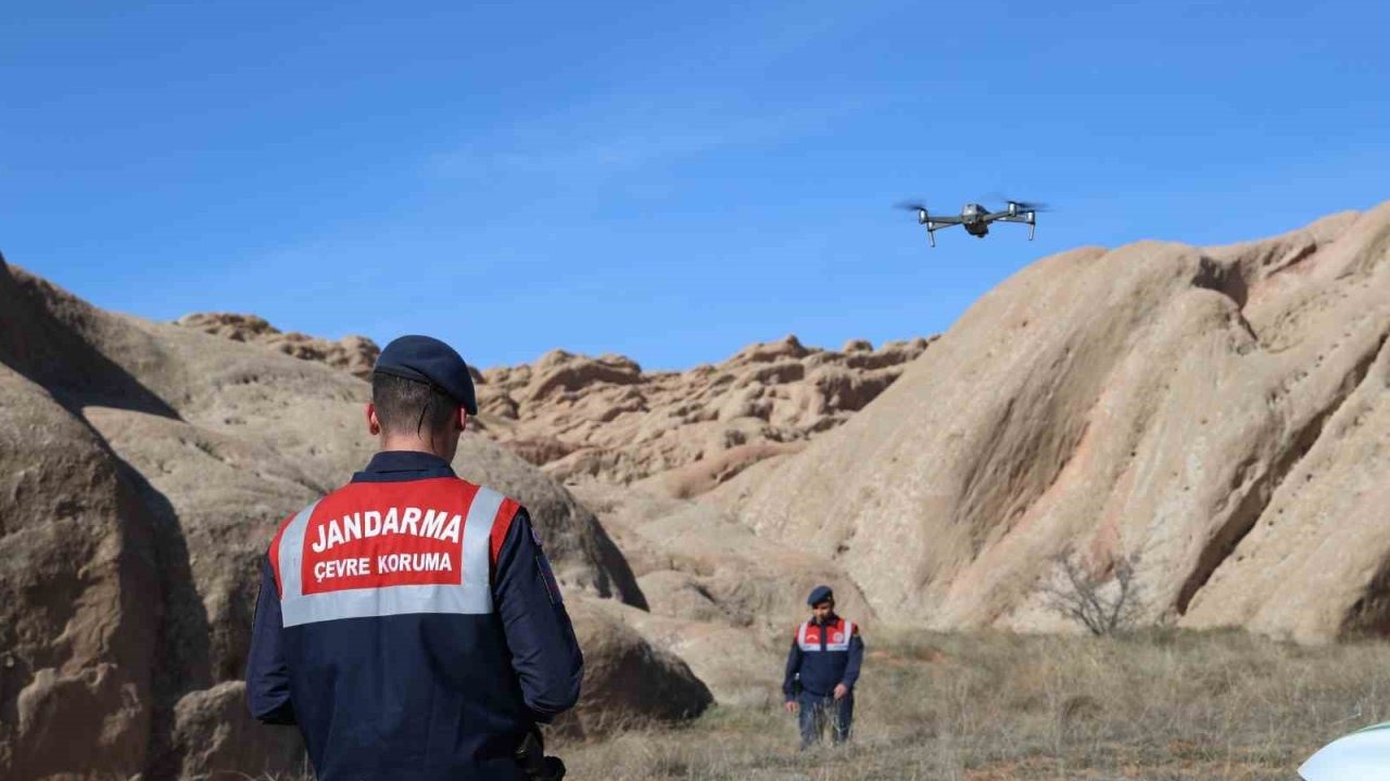 "Dünyadaki Mars"ta Kaçak Avlanan 13 Kişi Yakalandı