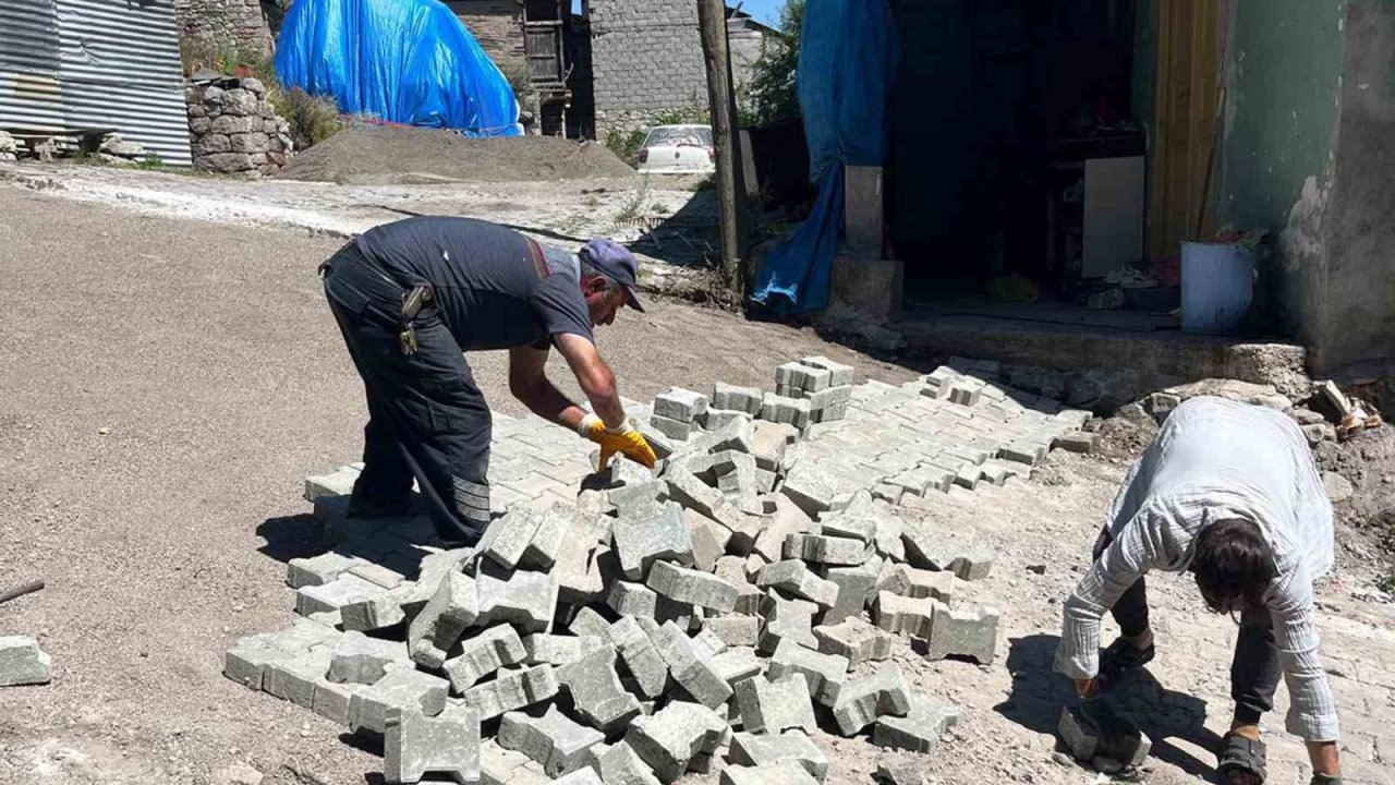 Posof Belediyesi'nden Altyapı Çalışmaları: Yollar Yenileniyor