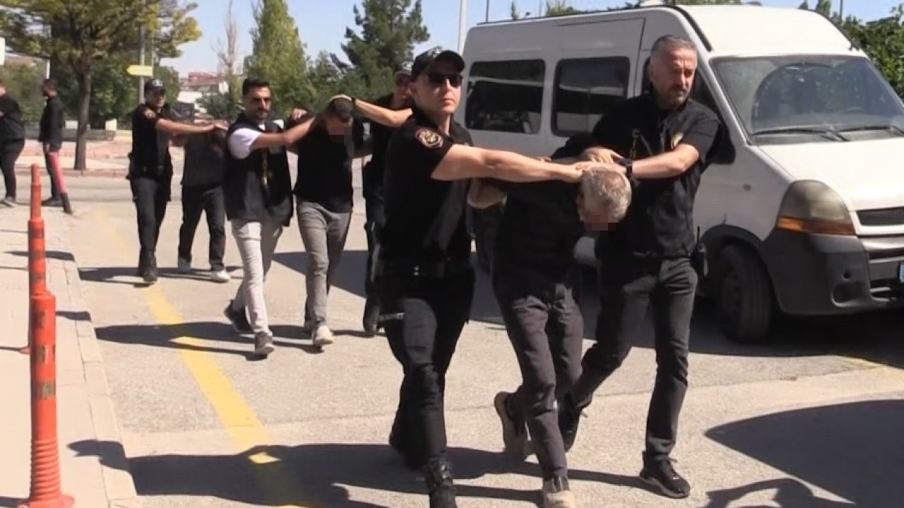 Konya'daki Baba ve Oğul Cinayetinin Zanlısı Adliyeye Sevk Edildi
