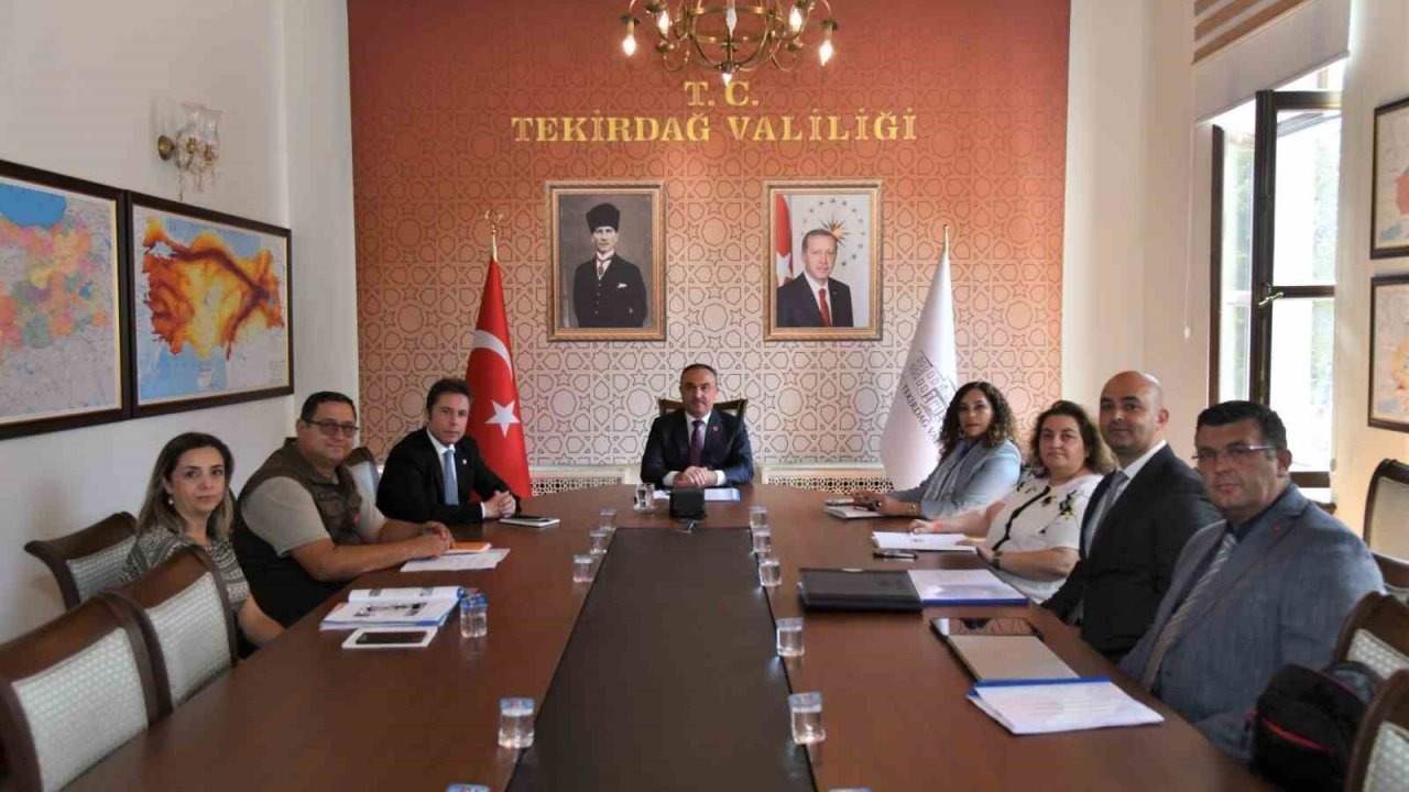 Tekirdağ'da Sokak Hayvanları İçin Toplantı Düzenlendi